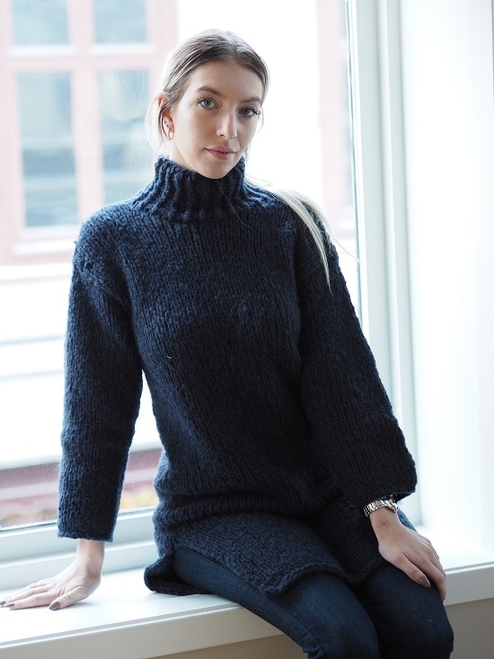 Oppskrift til Knit Norway Chill sweater dress. Selges kun sammen med garn til minimum str. S